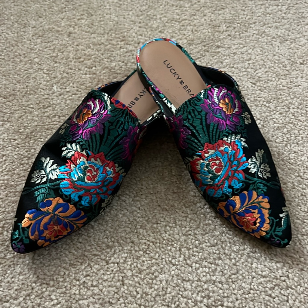 Lucky Brand Tapestry Mules 7